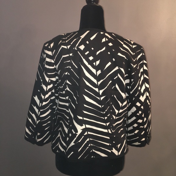 East 5th zebra like swing jacket - Picture 2 of 5